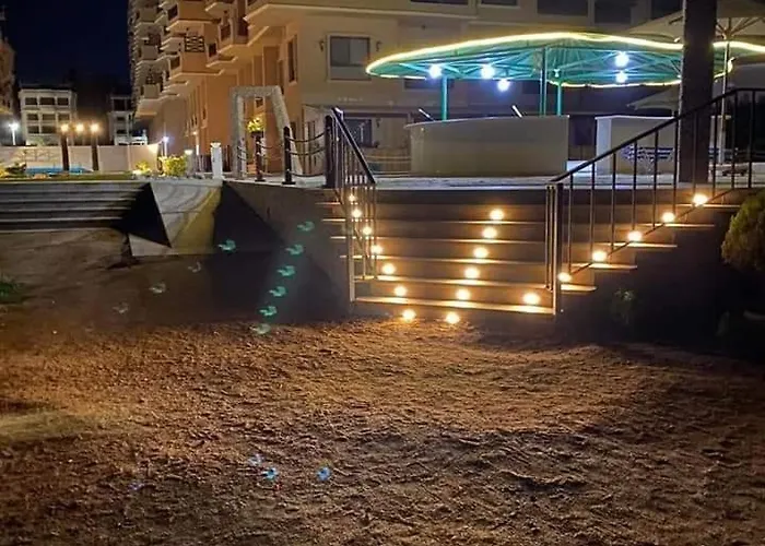 Turtles Hourghada View Sea View Pool Private Pools Balcony Security Cafe And Restaurant On Pool Jacuzzi Air-condition Sunny A Large Balcony * Gurdaka