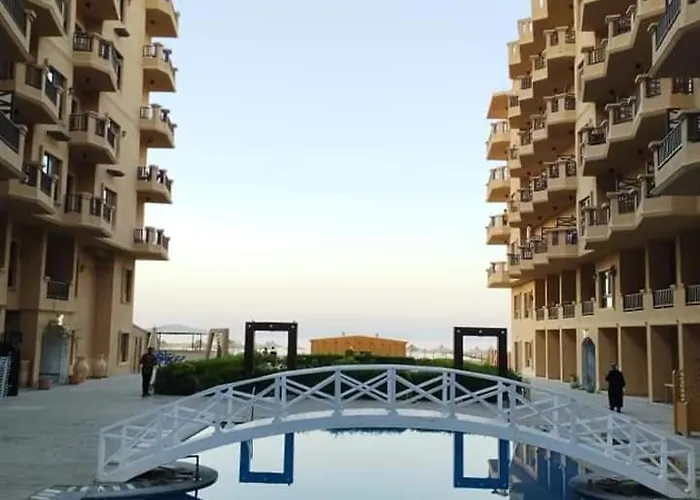 Turtles Hourghada View Sea View Pool Private Pools Balcony Security Cafe And Restaurant On Pool Jacuzzi Air-condition Sunny A Large Balcony Apartmanhotel *