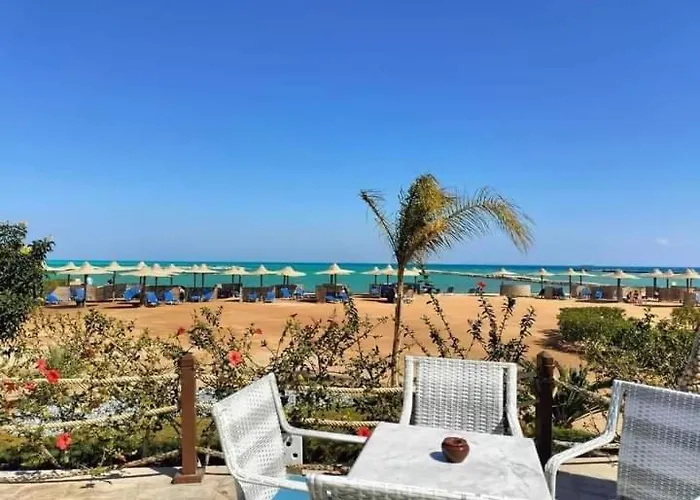 Turtles Hourghada View Sea View Pool Private Pools Balcony Security Cafe And Restaurant On Pool Jacuzzi Air-condition Sunny A Large Balcony Gurdaka
